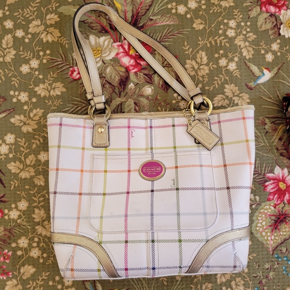 Coach Peyton Tattersall Tote ~ Well-Loved ~ Needs TLC ~ Hang Tag FINAL PRICE! - Picture 8 of 16